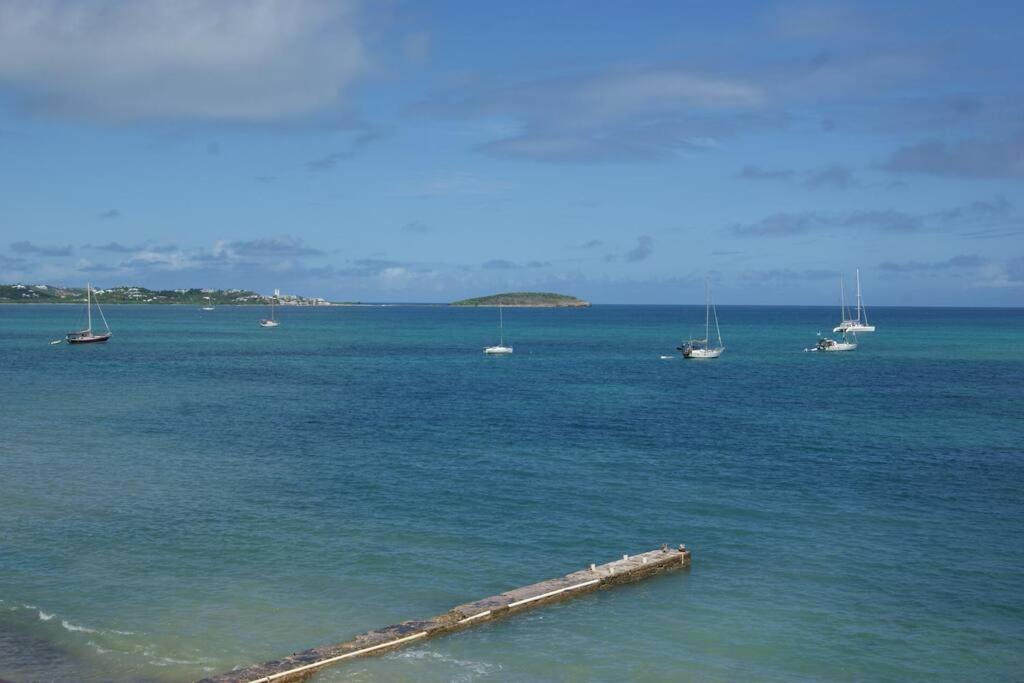 Superbe Studio Dolce Vita Vue Mer Plage Piscine Marigot  Luaran gambar