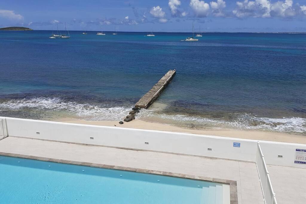 Superbe Studio Dolce Vita Vue Mer Plage Piscine Marigot  Luaran gambar